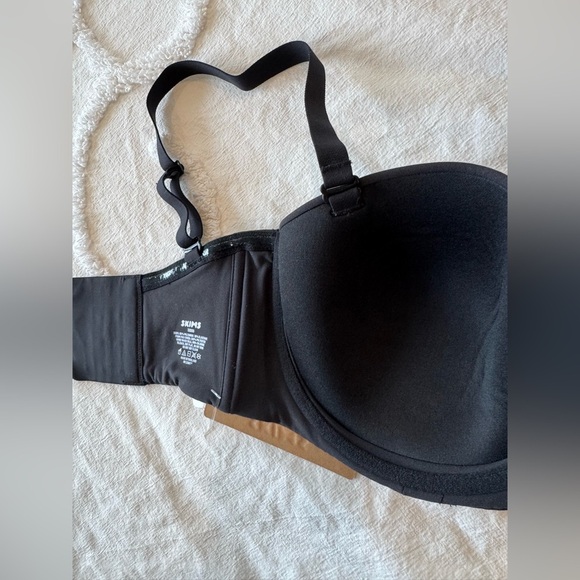 Women’s Skims T Shirt bra size 32 DDD - Picture 3 of 4
